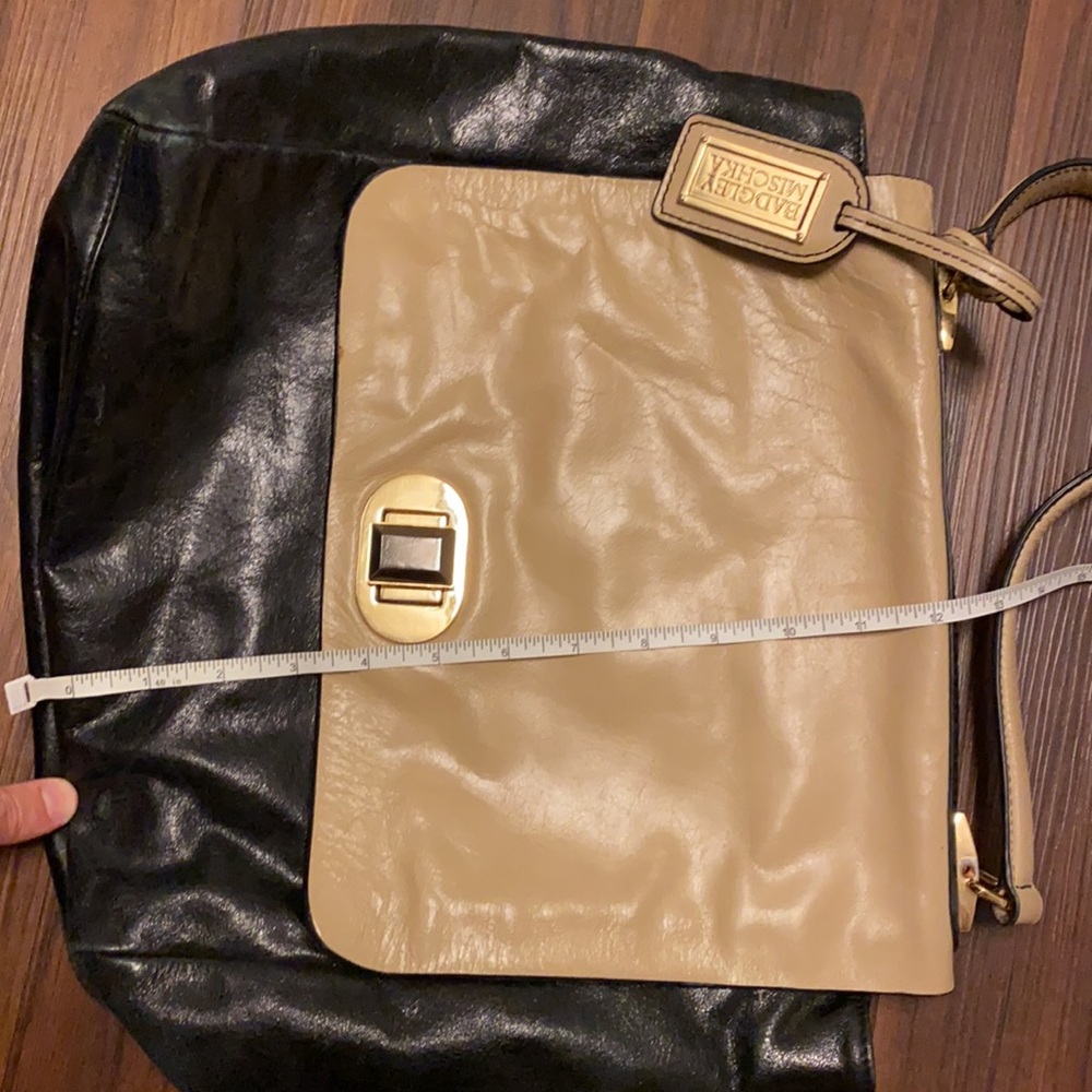 Badgley Mischka Black and Tan purse - Picture 8 of 16